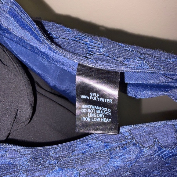 Lulu's Sleeveless Navy Blue Floral Lace Peplum Top -EUC - Picture 5 of 6